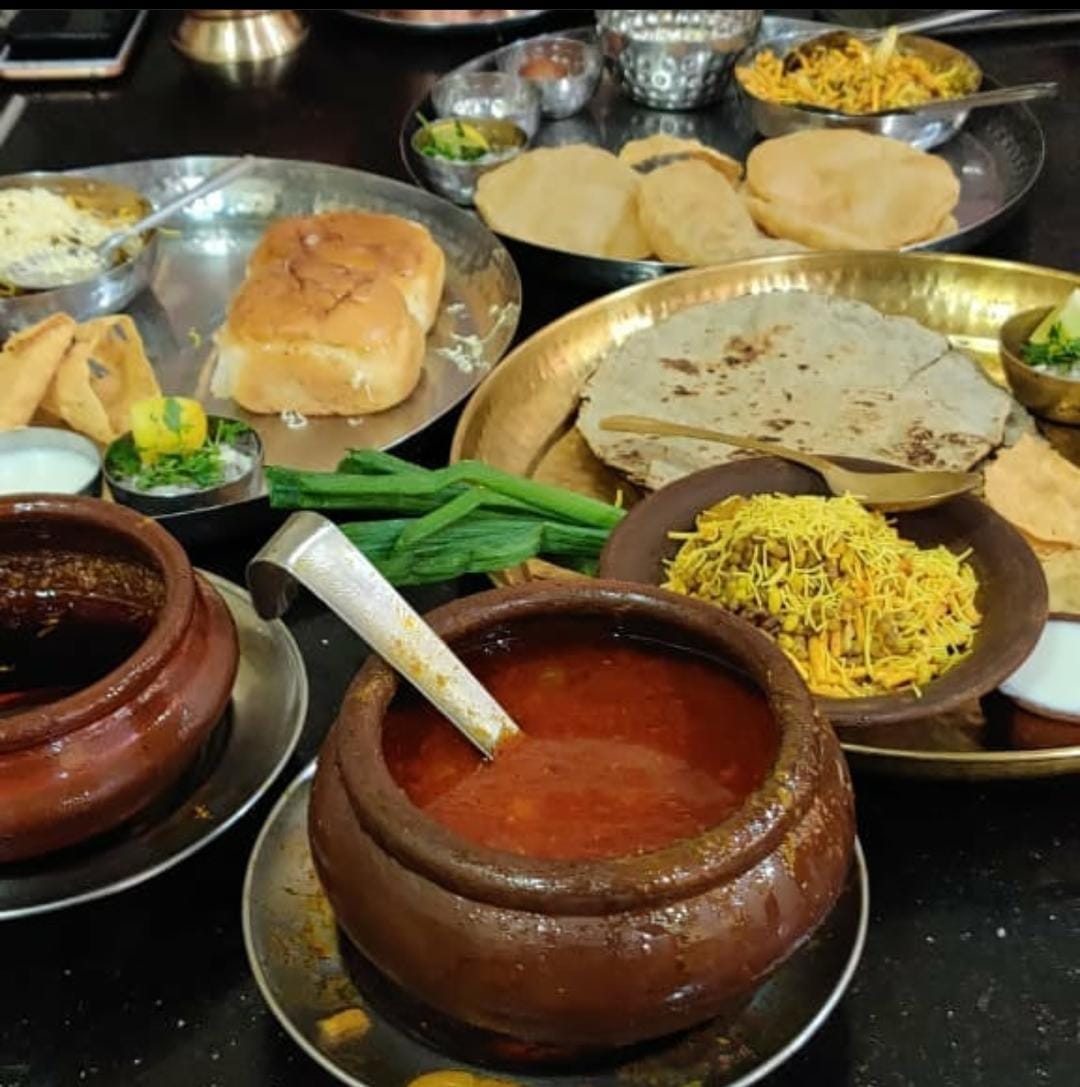 Puneri Vadapav 4